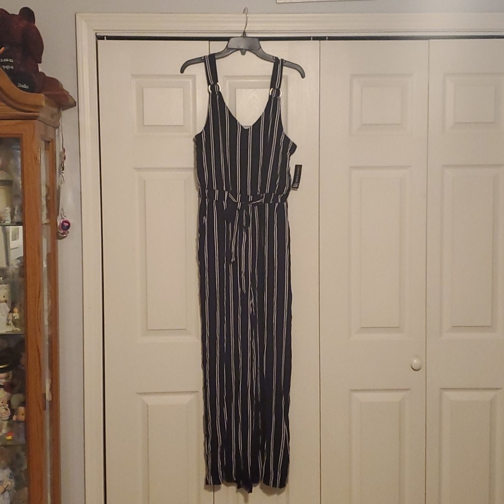 NWT Cropped Romper